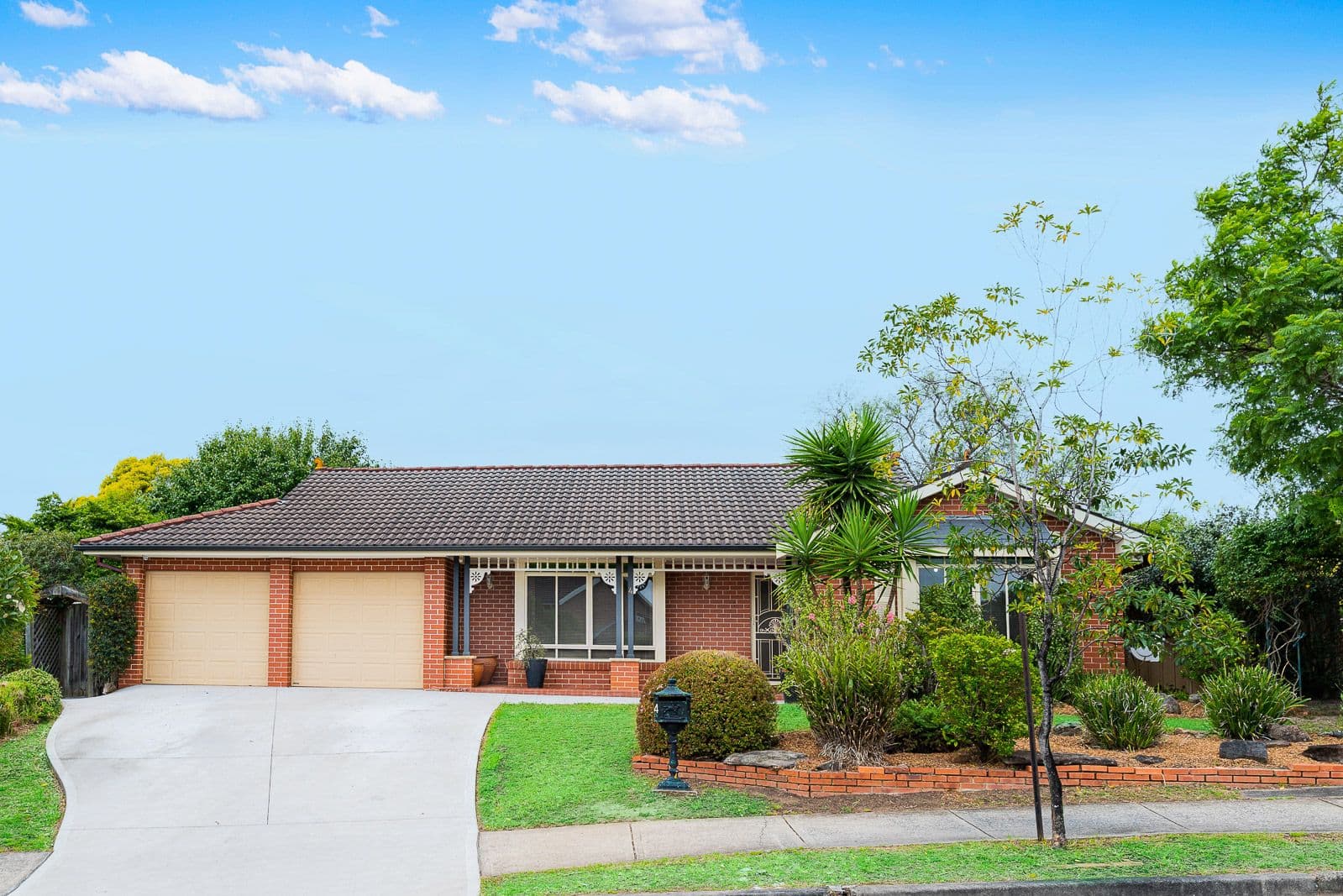 4 Beaumaris Avenue, Castle Hill NSW 2154, Castle Hill - Image 1
