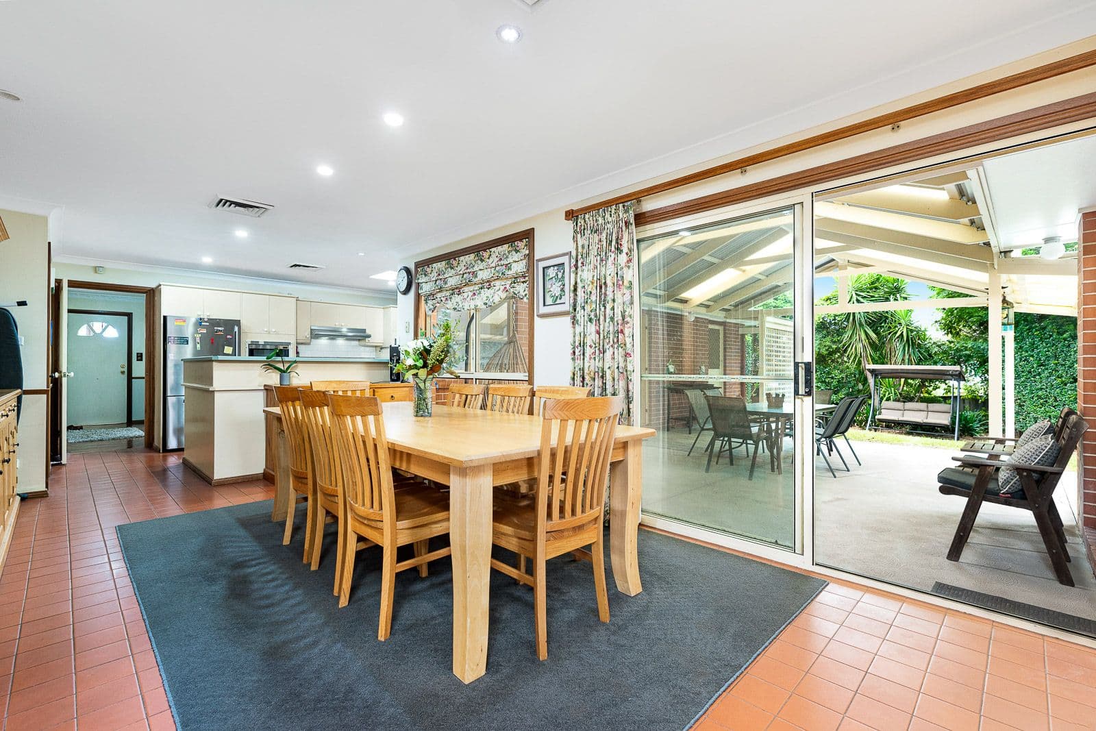 4 Beaumaris Avenue, Castle Hill NSW 2154, Castle Hill - Thumbnail 2