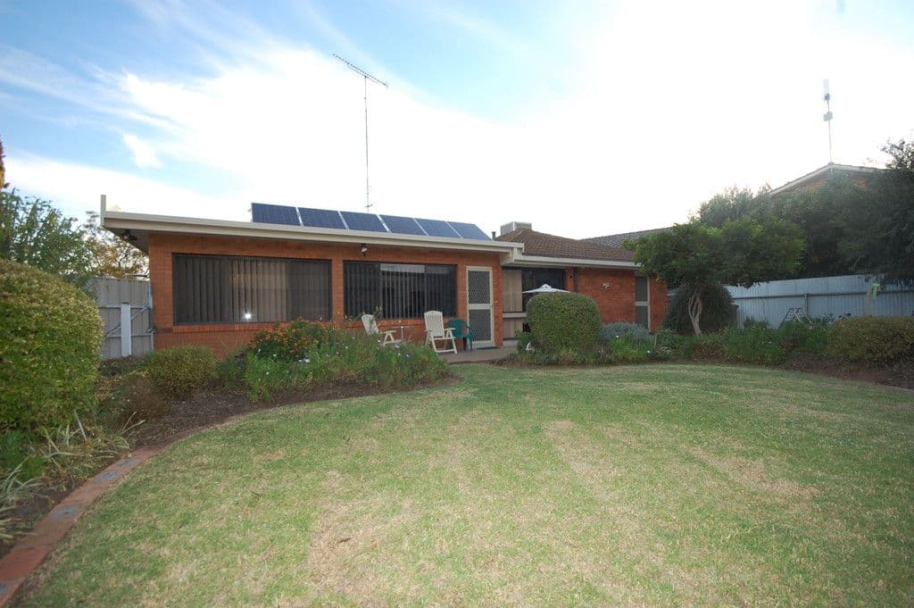 12 Rhoda Place, Yoogali - Thumbnail 4