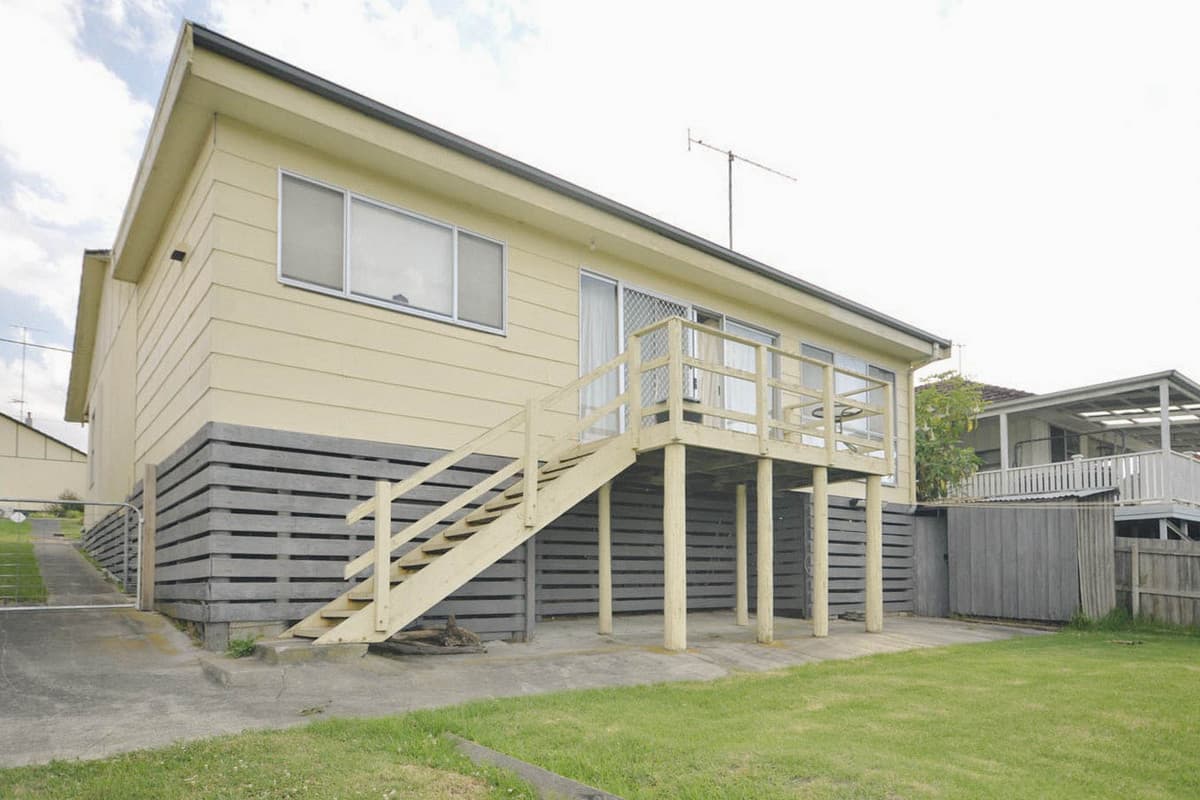 11 Christina Street, MORWELL VIC 3840, Morwell - Thumbnail 2