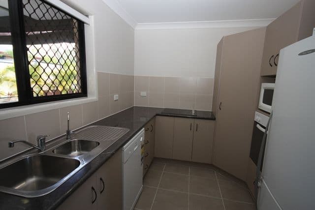22 Michael Drive, BILOELA QLD 4715, Biloela - Thumbnail 2