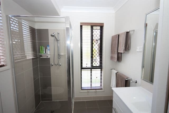 22 Michael Drive, BILOELA QLD 4715, Biloela - Thumbnail 3