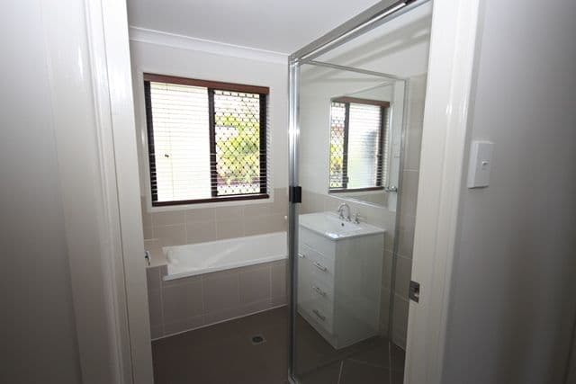22 Michael Drive, BILOELA QLD 4715, Biloela - Thumbnail 7