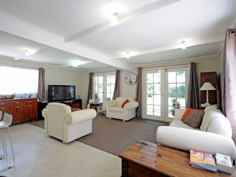 136 Cypress Terrace, PALM BEACH QLD 4221, Palm Beach - Thumbnail 4