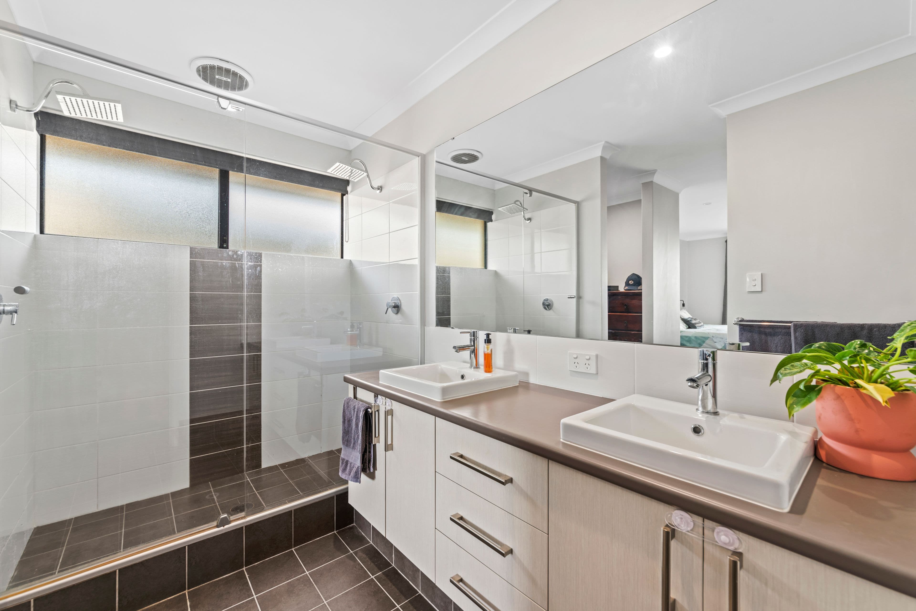 16 Camrose Parkway, Baldivis WA 6171, Baldivis - Thumbnail 6