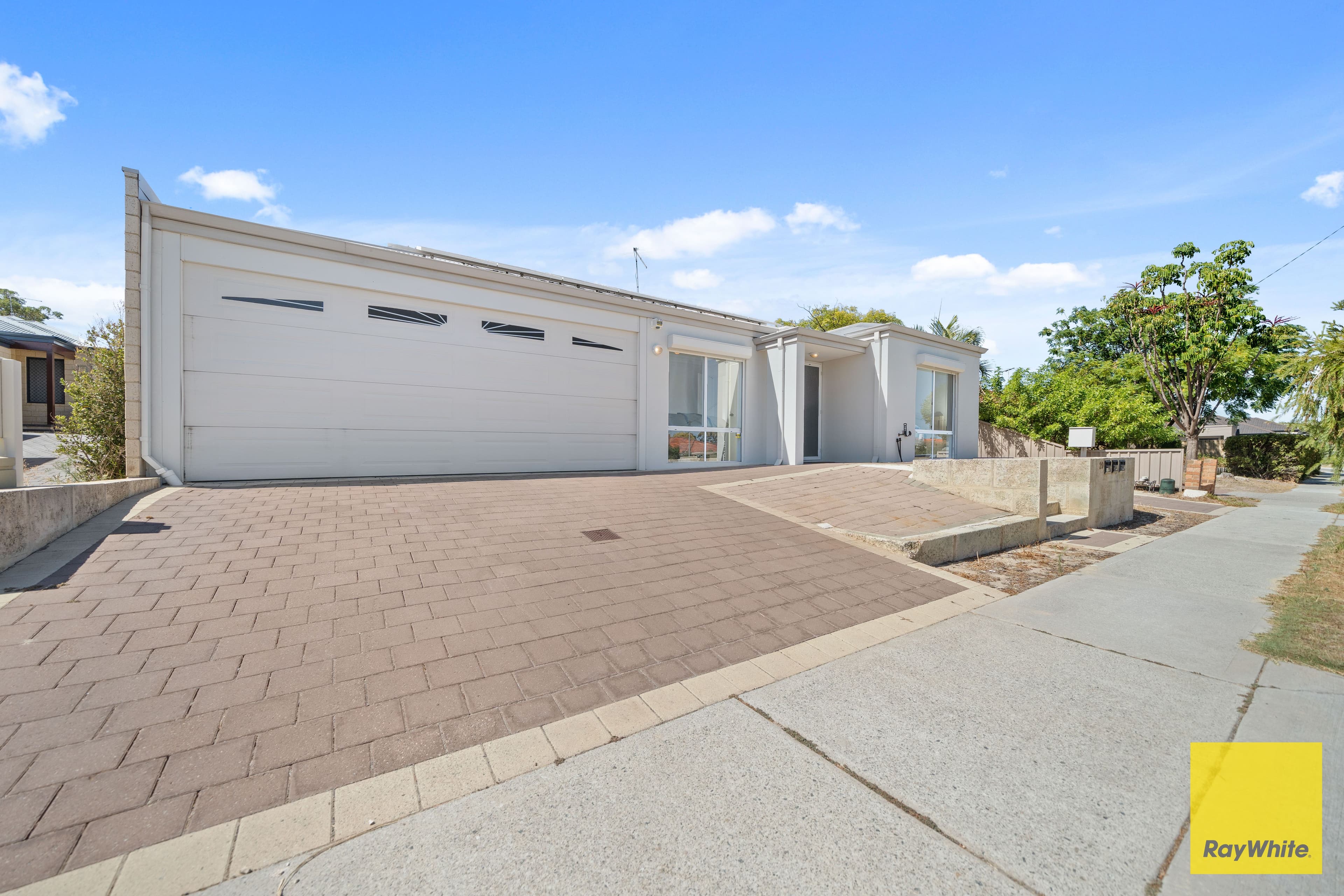 20A Mentone Road, Balga WA 6061, Balga - Thumbnail 2