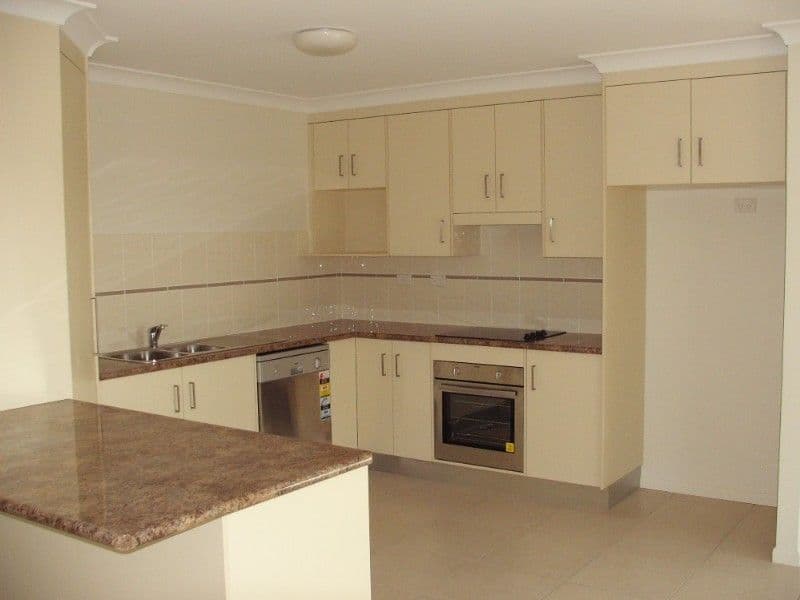 23 Anna Meares Avenue, GRACEMERE QLD 4702, Gracemere - Thumbnail 2
