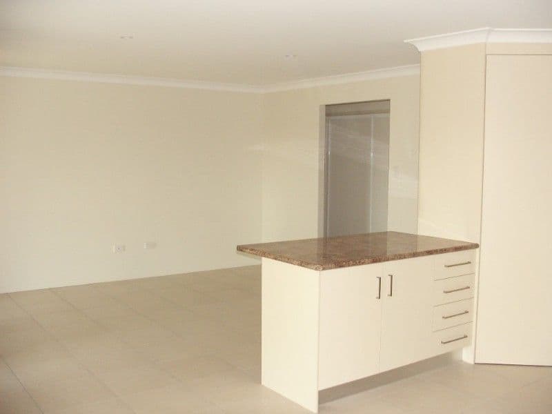 23 Anna Meares Avenue, GRACEMERE QLD 4702, Gracemere - Thumbnail 5