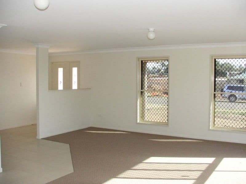 23 Anna Meares Avenue, GRACEMERE QLD 4702, Gracemere - Thumbnail 6