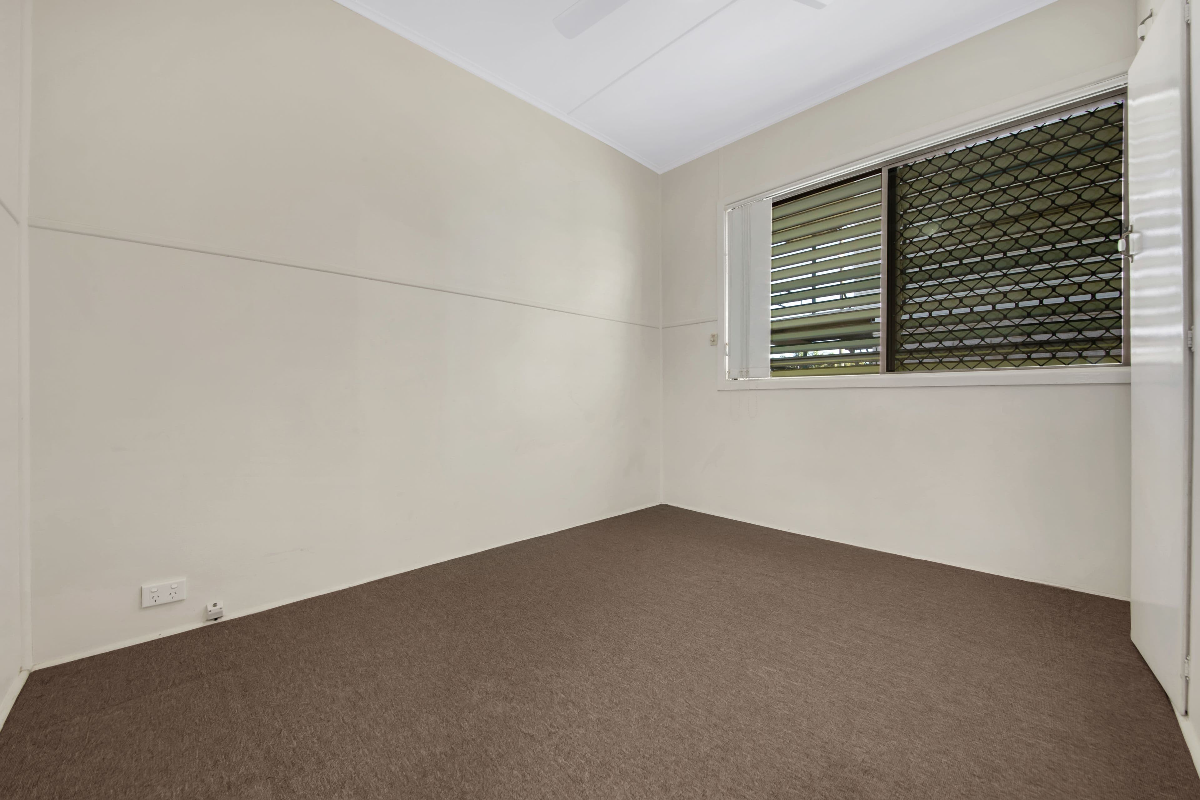 1a Rossella Street, West Gladstone QLD 4680, West Gladstone - Thumbnail 7