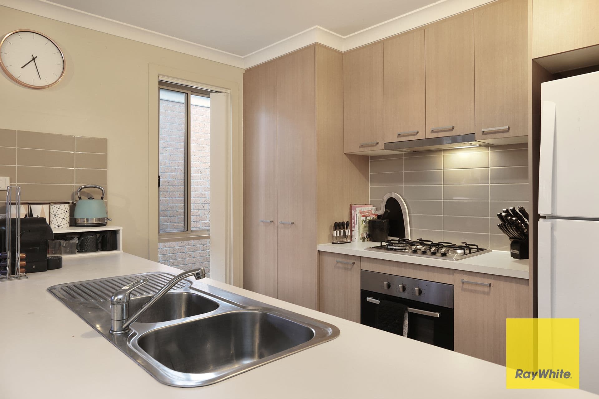 31 Vicky Court, Point Cook VIC 3030, Point Cook - Thumbnail 4
