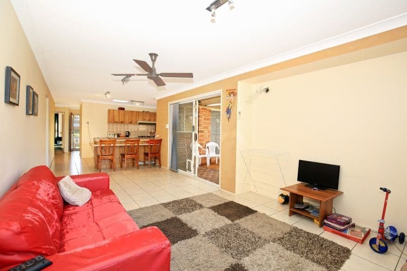 5 Amalfi Cresent, Nowra NSW 2541, Nowra - Thumbnail 4