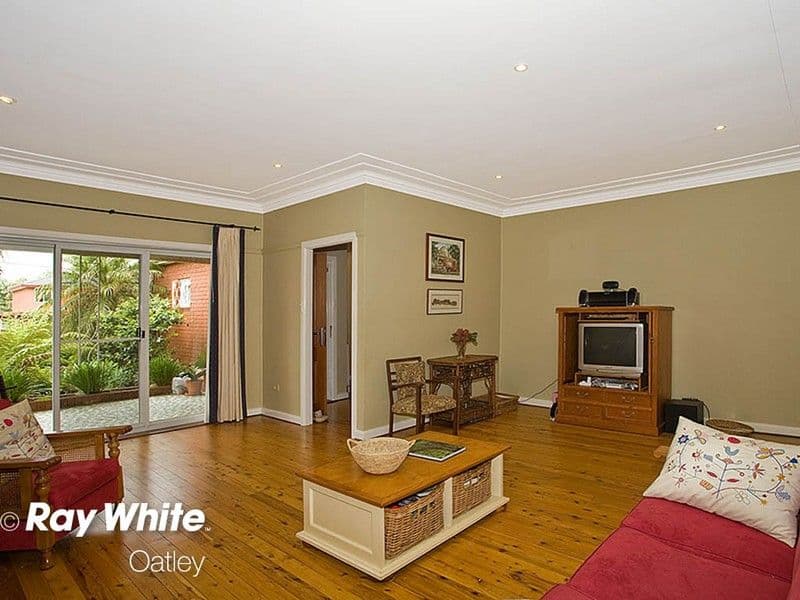 8 Charles Street, OATLEY NSW 2223, Oatley - Thumbnail 2