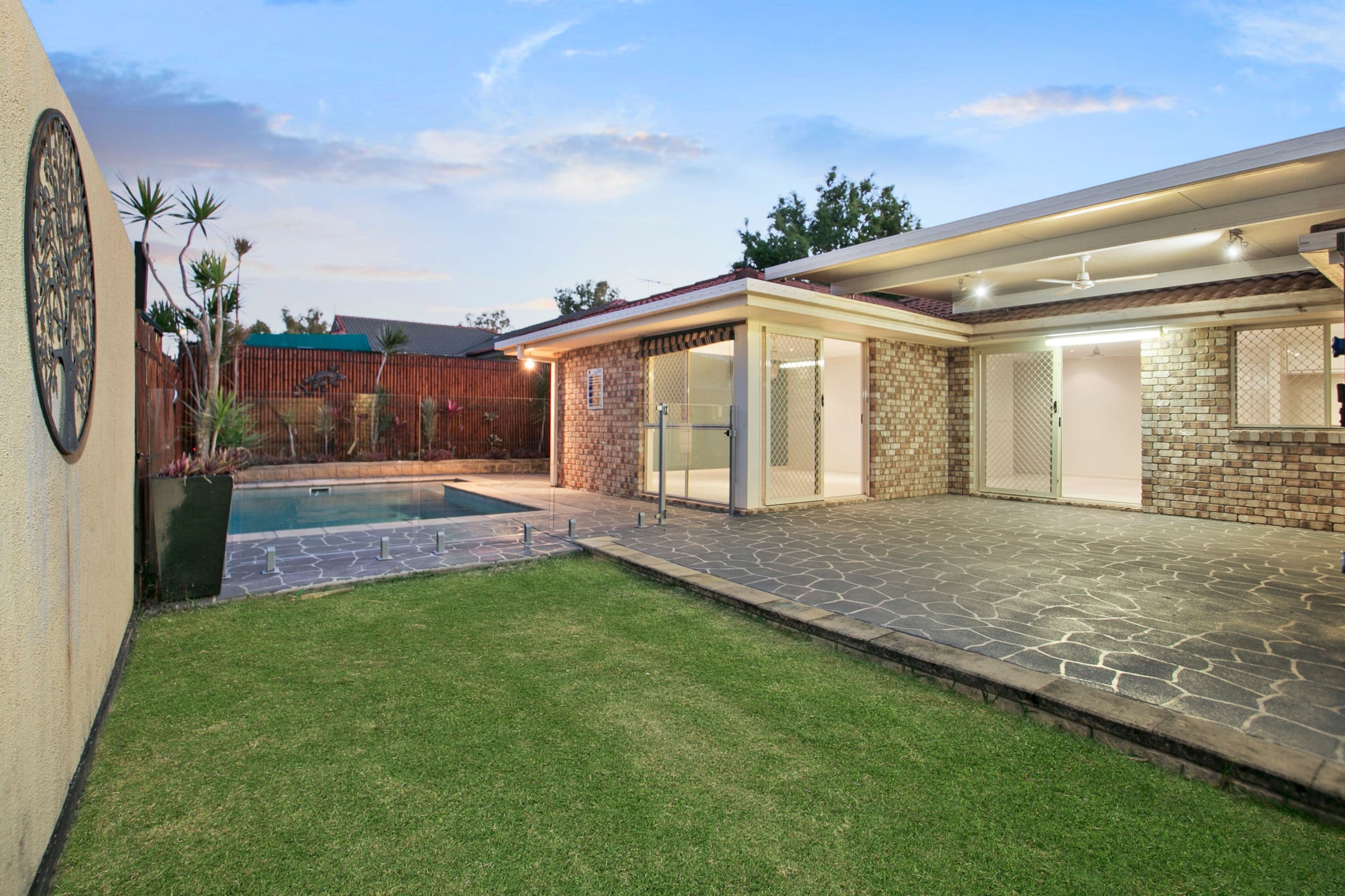 4 Johnston Avenue, Birkdale QLD 4159, Birkdale - Image 1