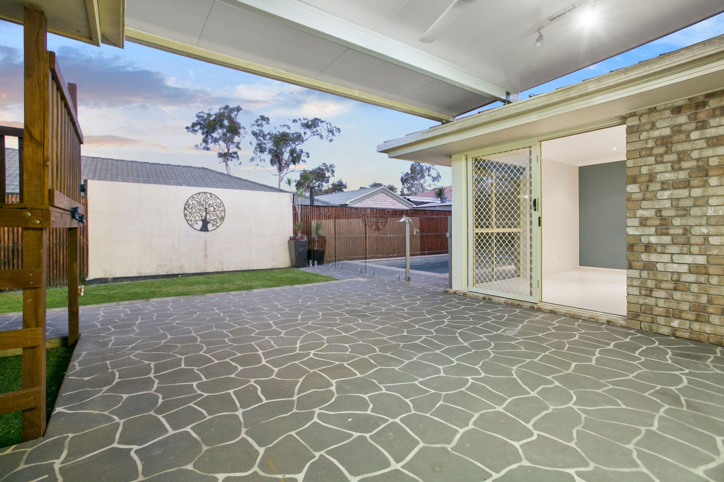 4 Johnston Avenue, Birkdale QLD 4159, Birkdale - Thumbnail 6