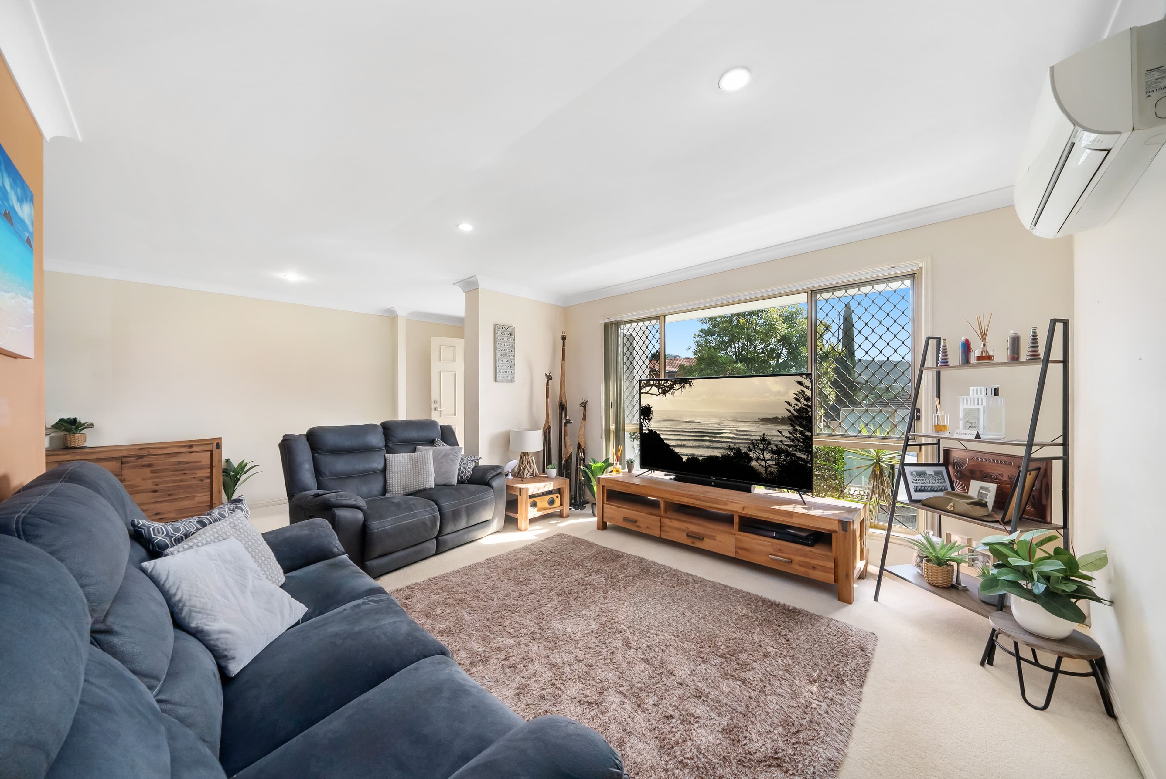 11 Paddy Place, Oxenford QLD 4210, Oxenford - Thumbnail 4