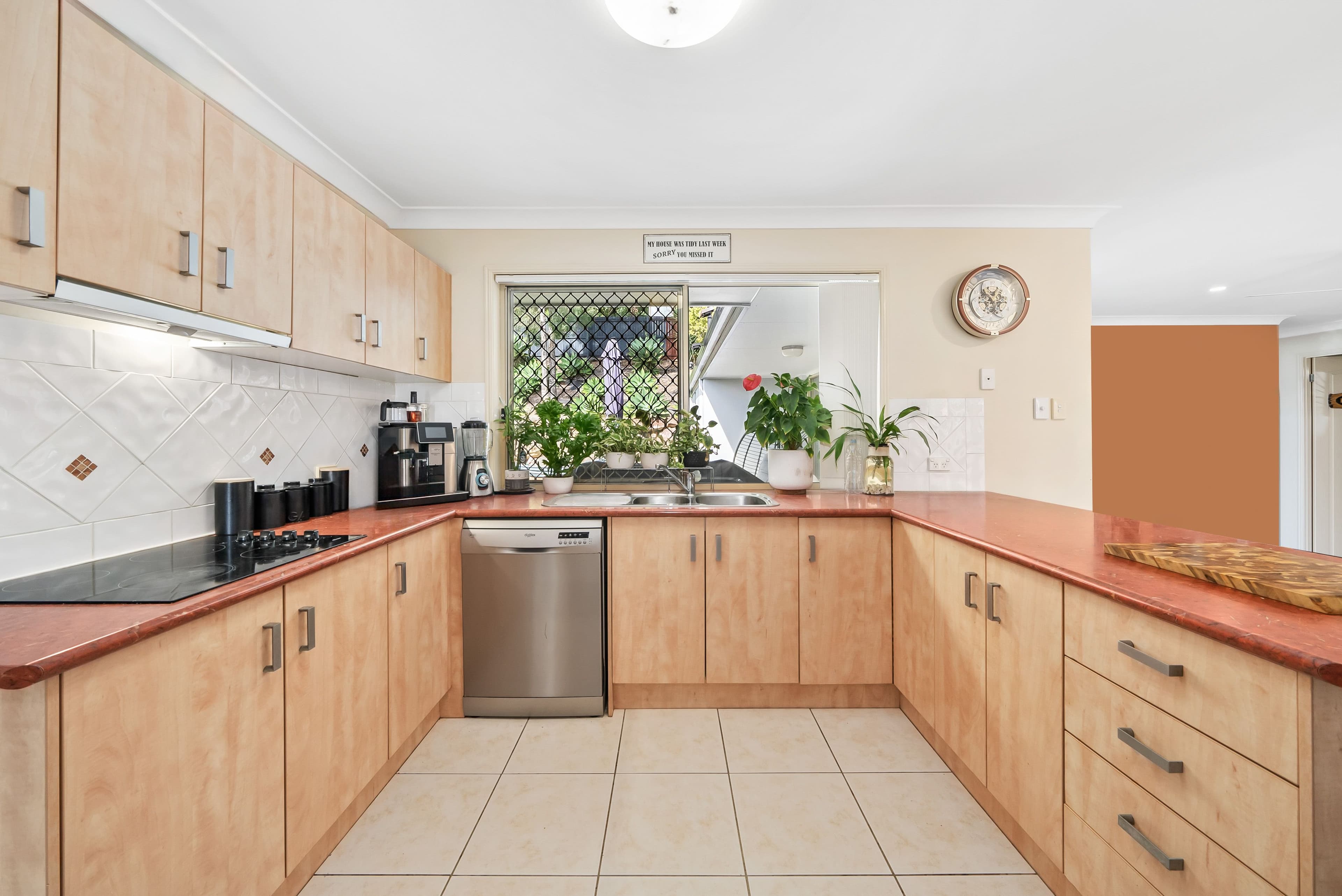11 Paddy Place, Oxenford QLD 4210, Oxenford - Thumbnail 8