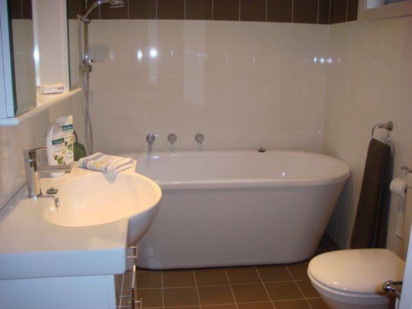 48 Tourmaline Avenue, PEARL BEACH NSW 2256, Pearl Beach - Thumbnail 2