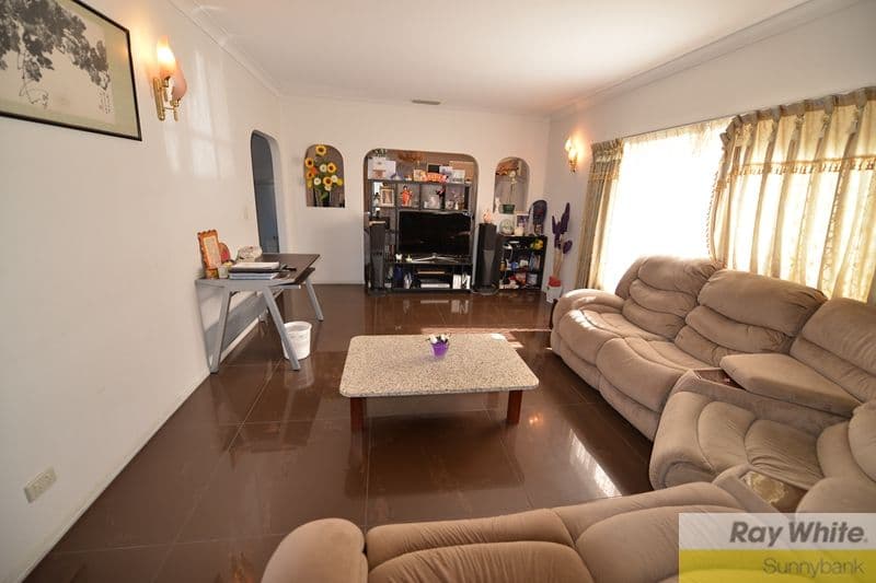 8 Pinecroft Close, CALAMVALE QLD 4116, Calamvale - Thumbnail 5