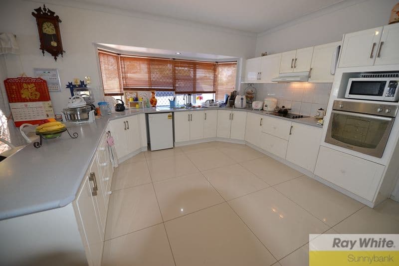 8 Pinecroft Close, CALAMVALE QLD 4116, Calamvale - Thumbnail 6