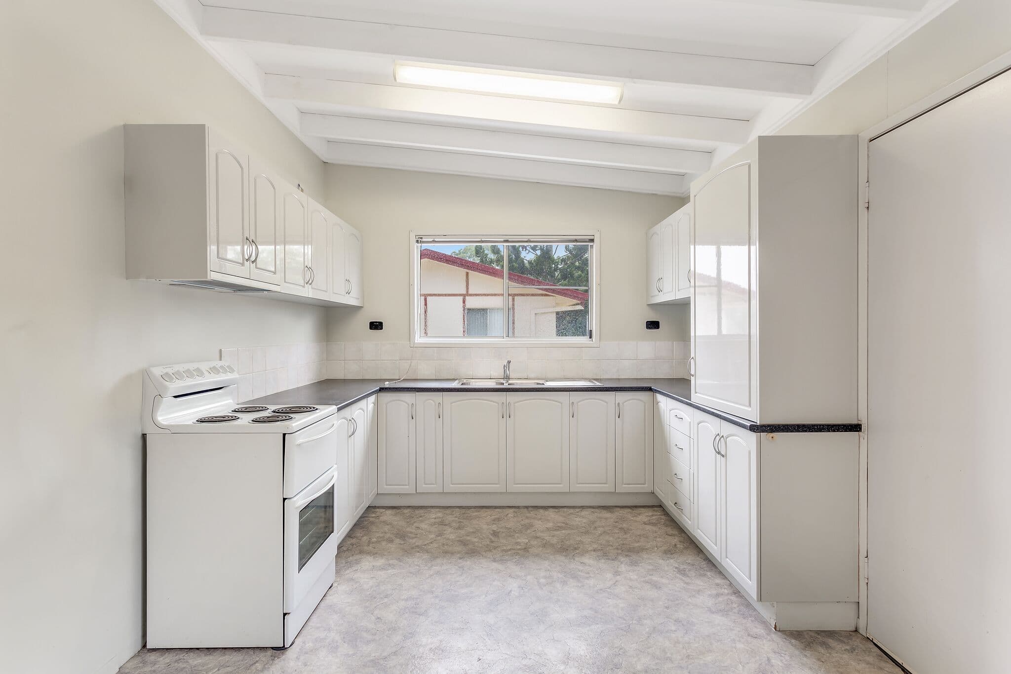 26 Alexander Avenue, Kallangur QLD 4503, Kallangur - Thumbnail 4