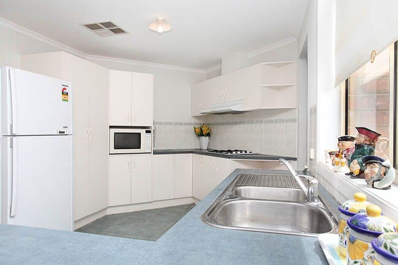 30 Valleyview Crescent, Hackham West SA 5163, Hackham West - Thumbnail 2