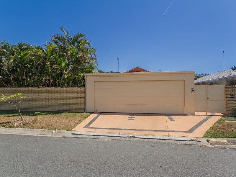 31 Manakin Avenue, Burleigh Waters QLD 4220, Burleigh Waters - Thumbnail 3