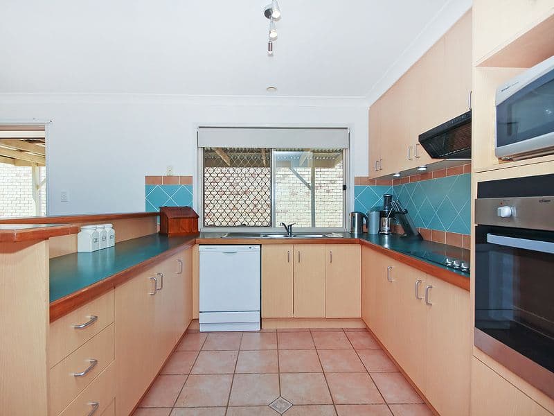 4 Chestnut Place, FOREST LAKE QLD 4078, Forest Lake - Thumbnail 4