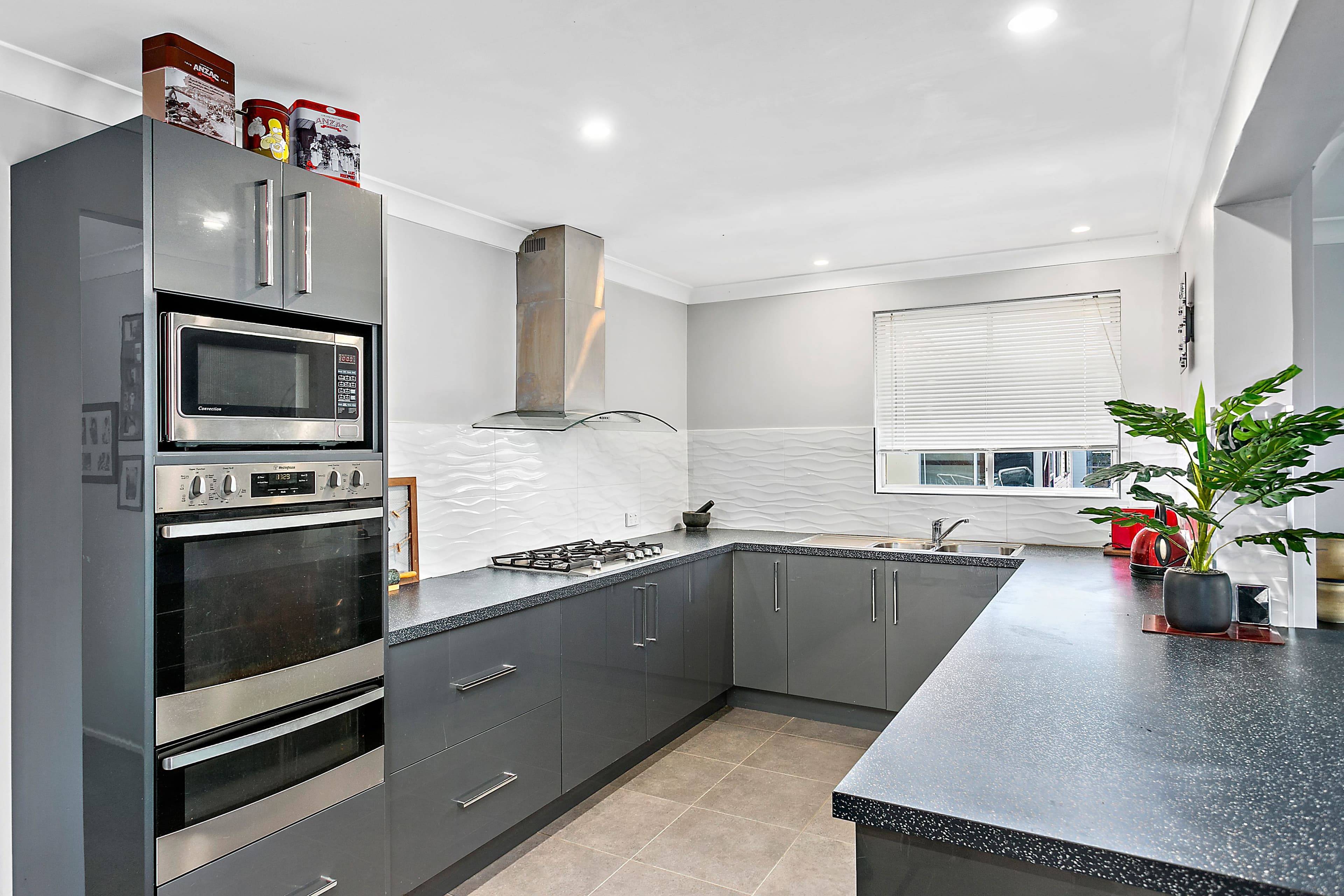 19 Macquarie Street, Albion Park - Thumbnail 2