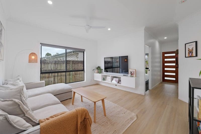 49 Crater Street, Caloundra West - Thumbnail 3