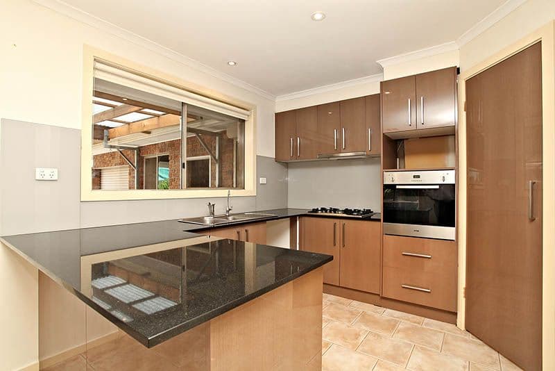 10 Bedingham Drive, HILLSIDE VIC 3037, Hillside - Thumbnail 2