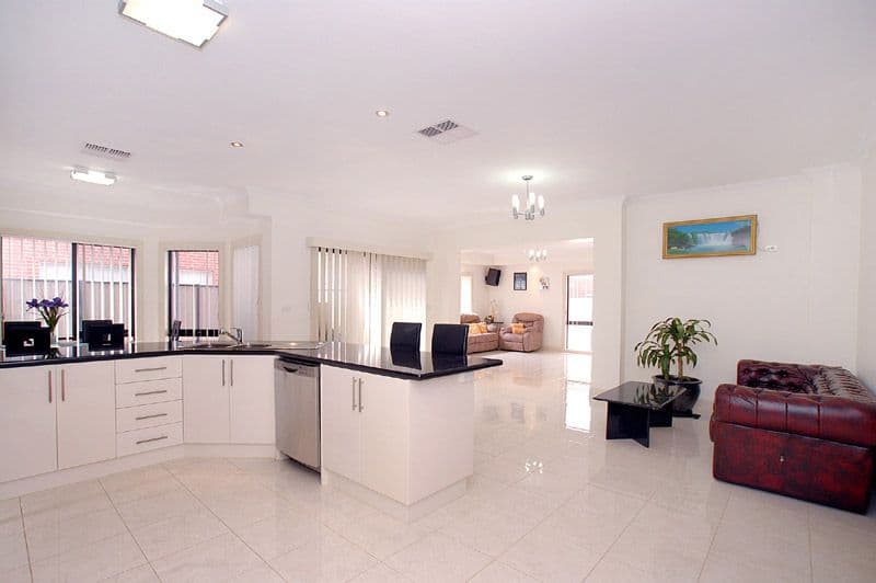 40 Princeton Drive, KEYSBOROUGH VIC 3173, Keysborough - Thumbnail 3