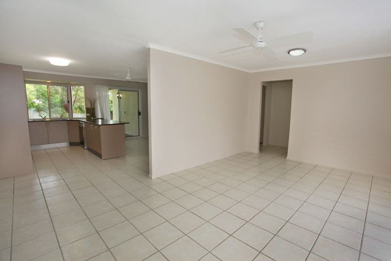 13 Renison Drive, KULUIN QLD 4558, Kuluin - Thumbnail 6