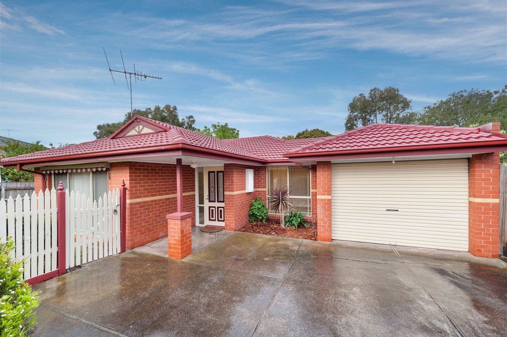 31 Northern Crescent, Craigieburn VIC 3064, Craigieburn - Image 1