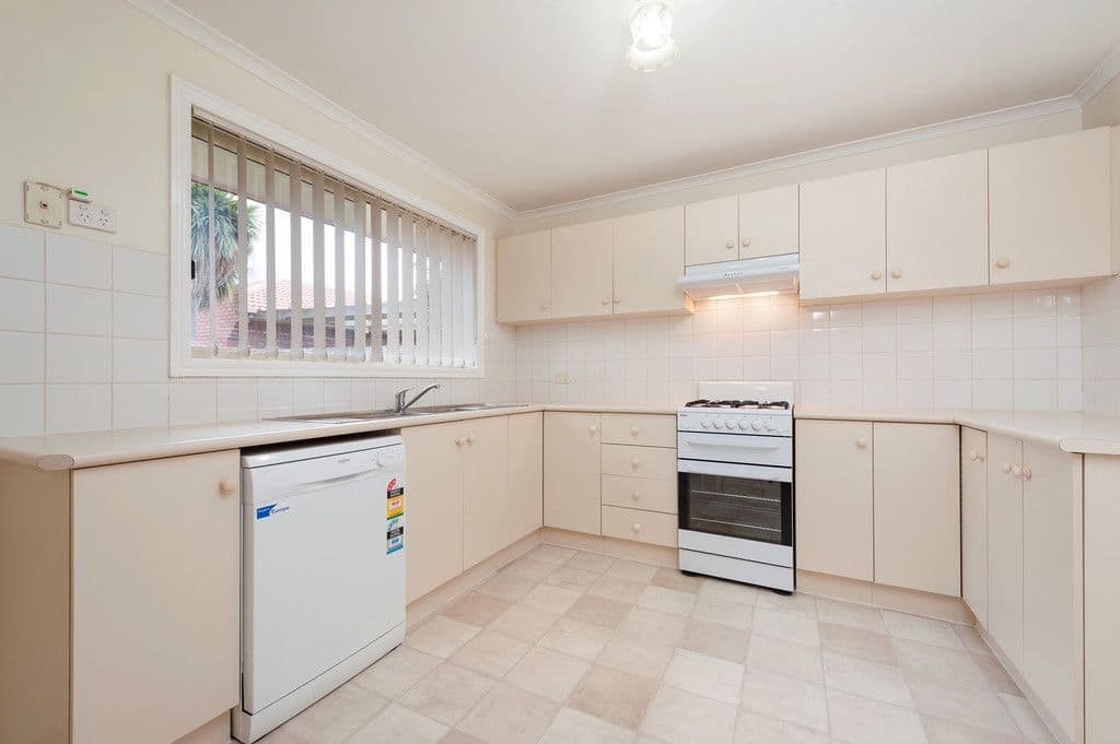 31 Northern Crescent, Craigieburn VIC 3064, Craigieburn - Thumbnail 2