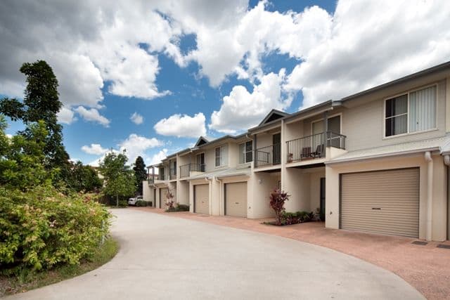 31 Swan Street, BEERWAH QLD 4519, Beerwah - Thumbnail 2