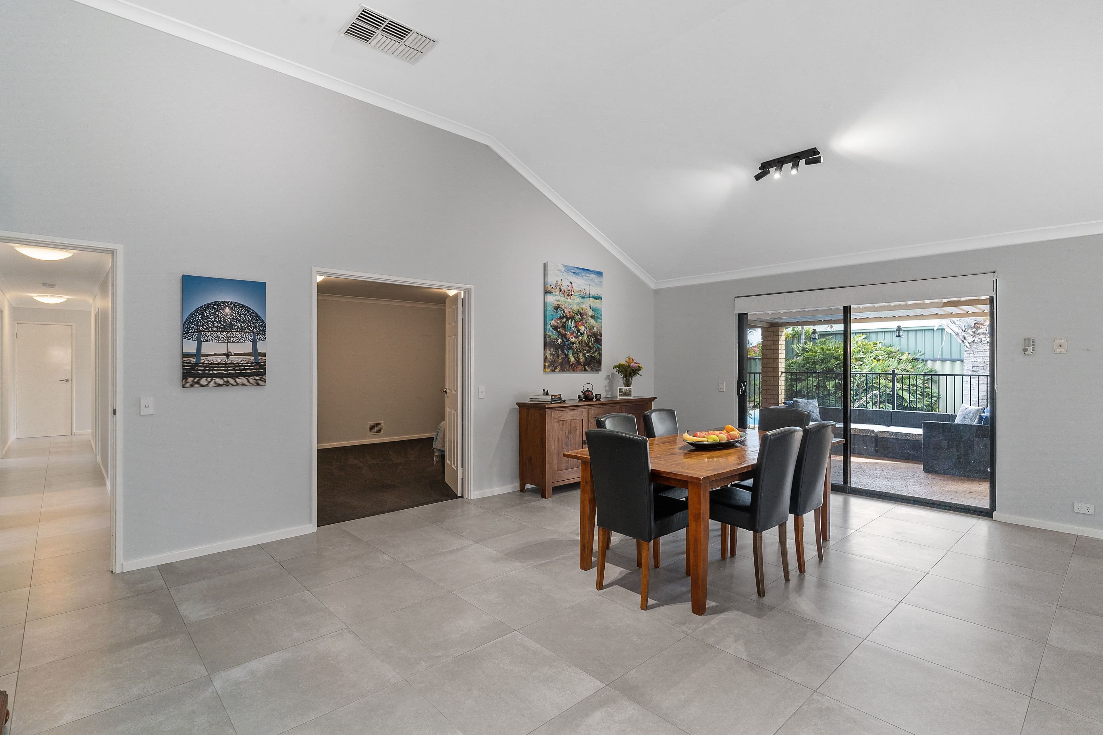 11 Withers Grove, Woodvale WA 6026, Woodvale - Thumbnail 5