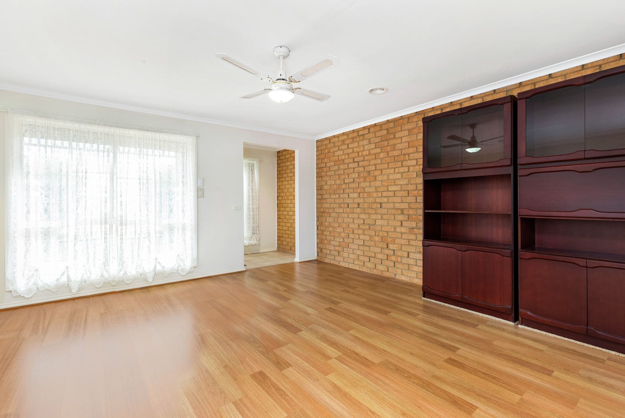 4 Hotham Crescent, Hoppers Crossing VIC 3029, Hoppers Crossing - Thumbnail 2