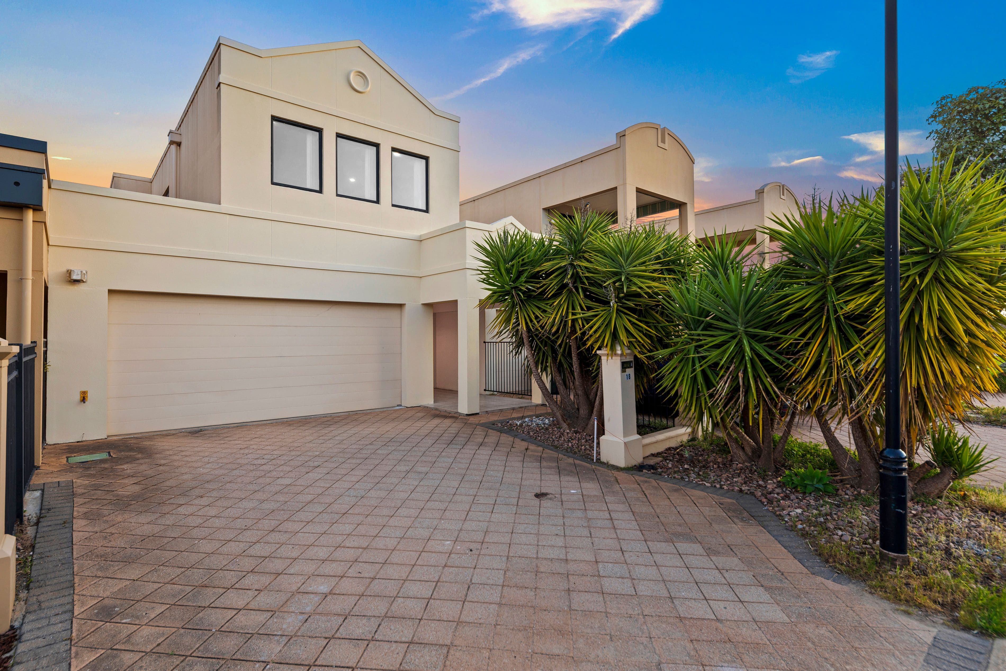 18 Shearwater Drive, Mawson Lakes SA 5095, Mawson Lakes - Thumbnail 2
