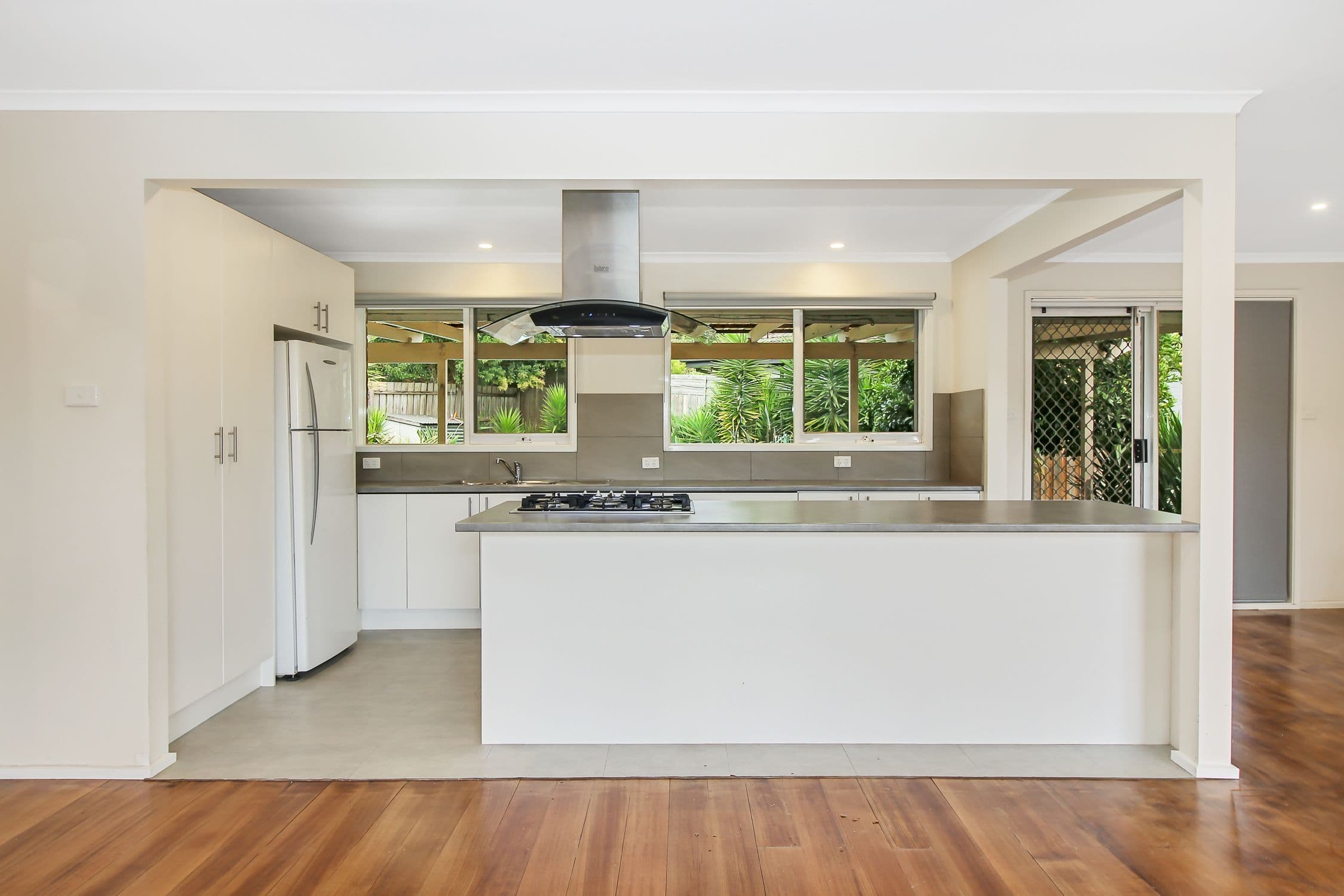 12 Shakespeare Avenue, Mooroolbark VIC 3138, Mooroolbark - Thumbnail 2