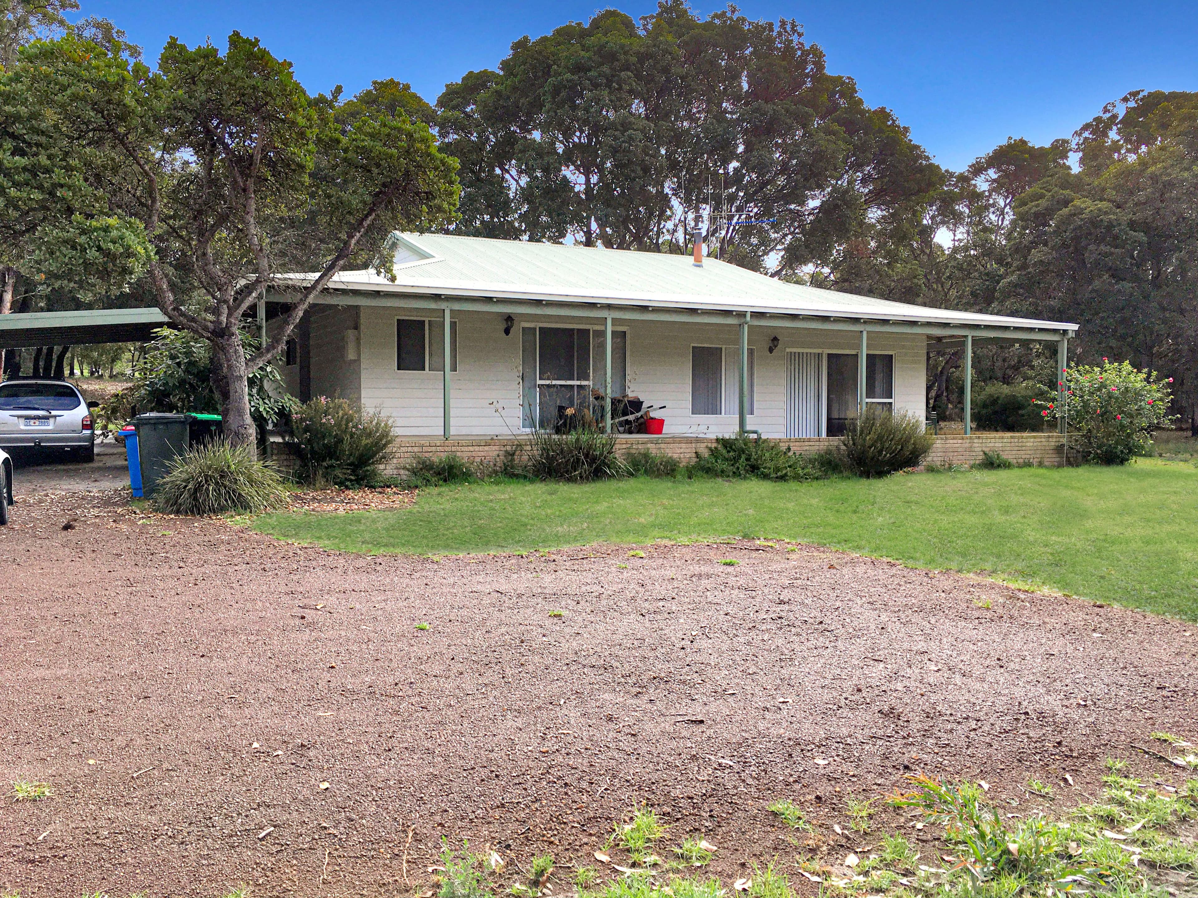 84 Symers Street, Little Grove WA 6330, Little Grove - Thumbnail 2