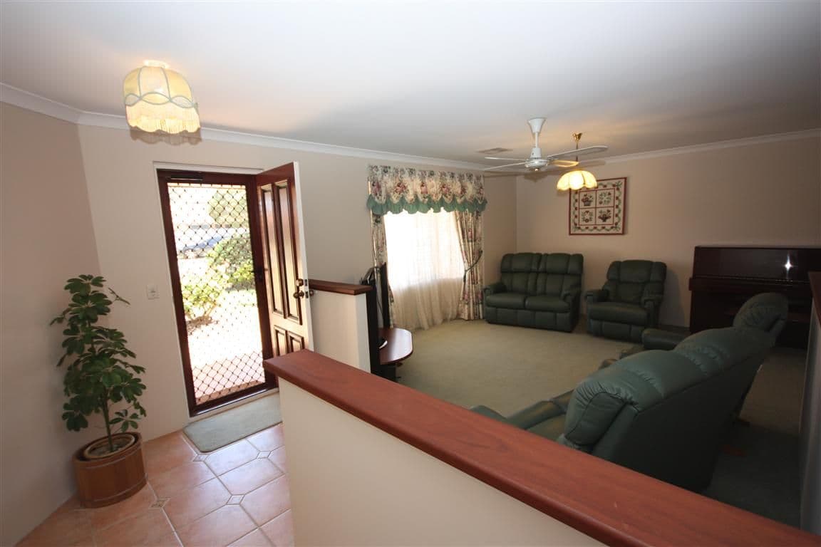 16 Bluegum Road, MORLEY WA 6062, Morley - Thumbnail 2