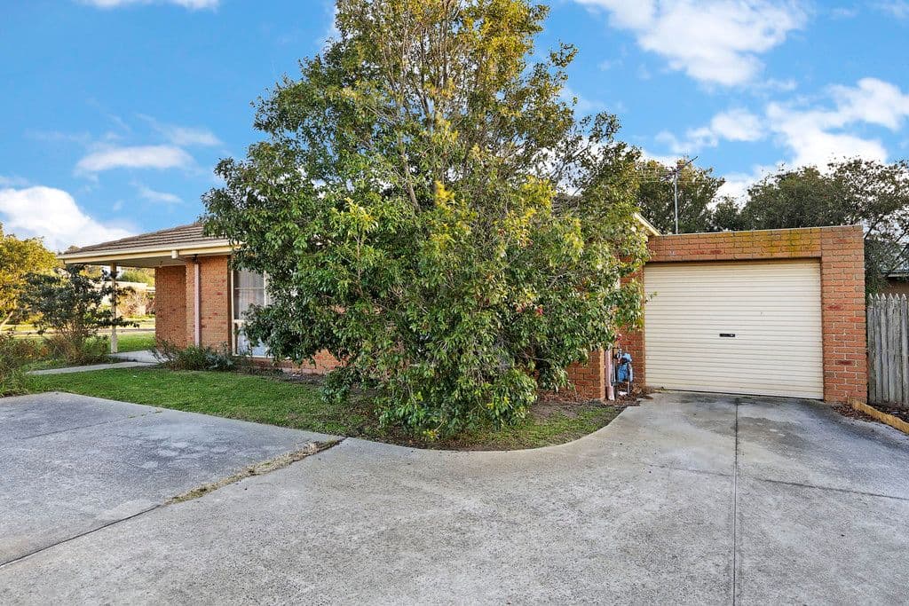 11-13 Fontaine Street, Grovedale VIC 3216, Grovedale - Thumbnail 2