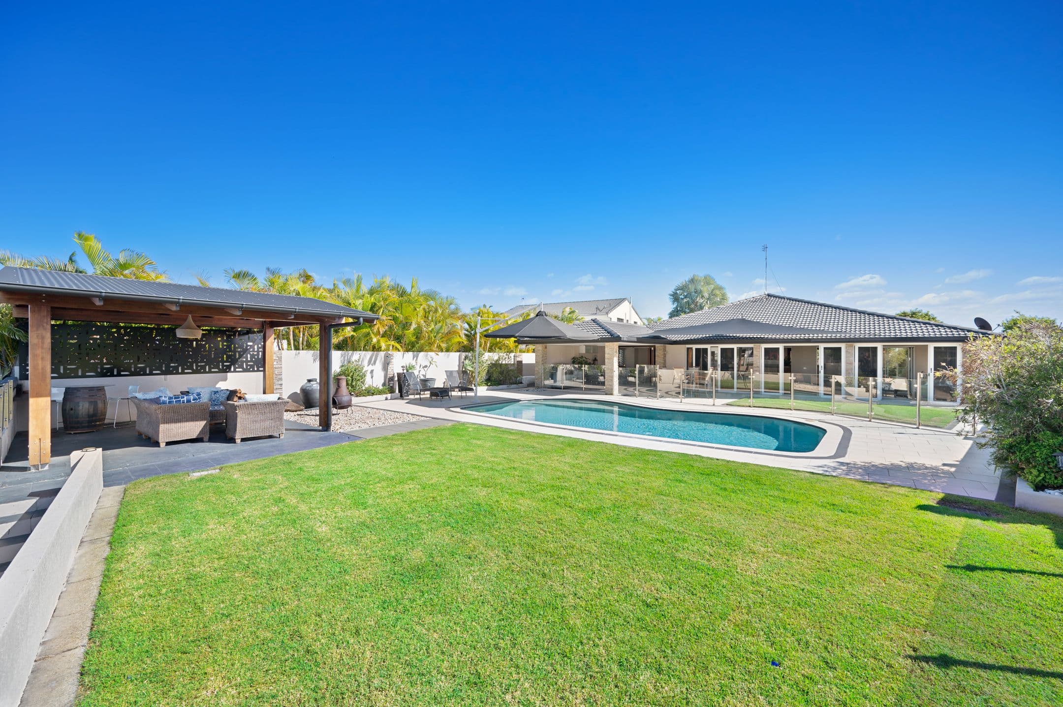 14 Salamau Street, Runaway Bay QLD 4216, Runaway Bay - Thumbnail 2