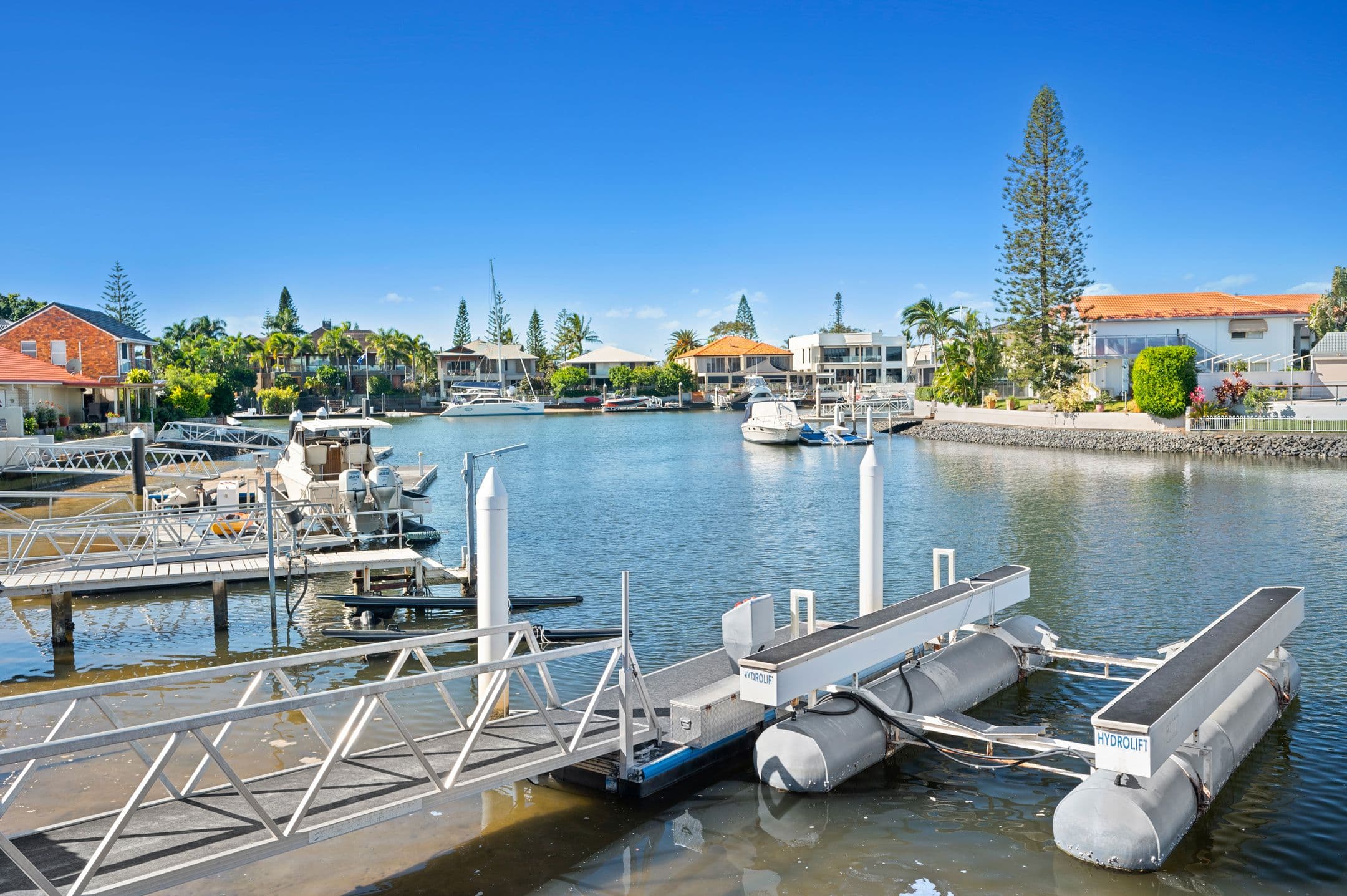14 Salamau Street, Runaway Bay QLD 4216, Runaway Bay - Thumbnail 3