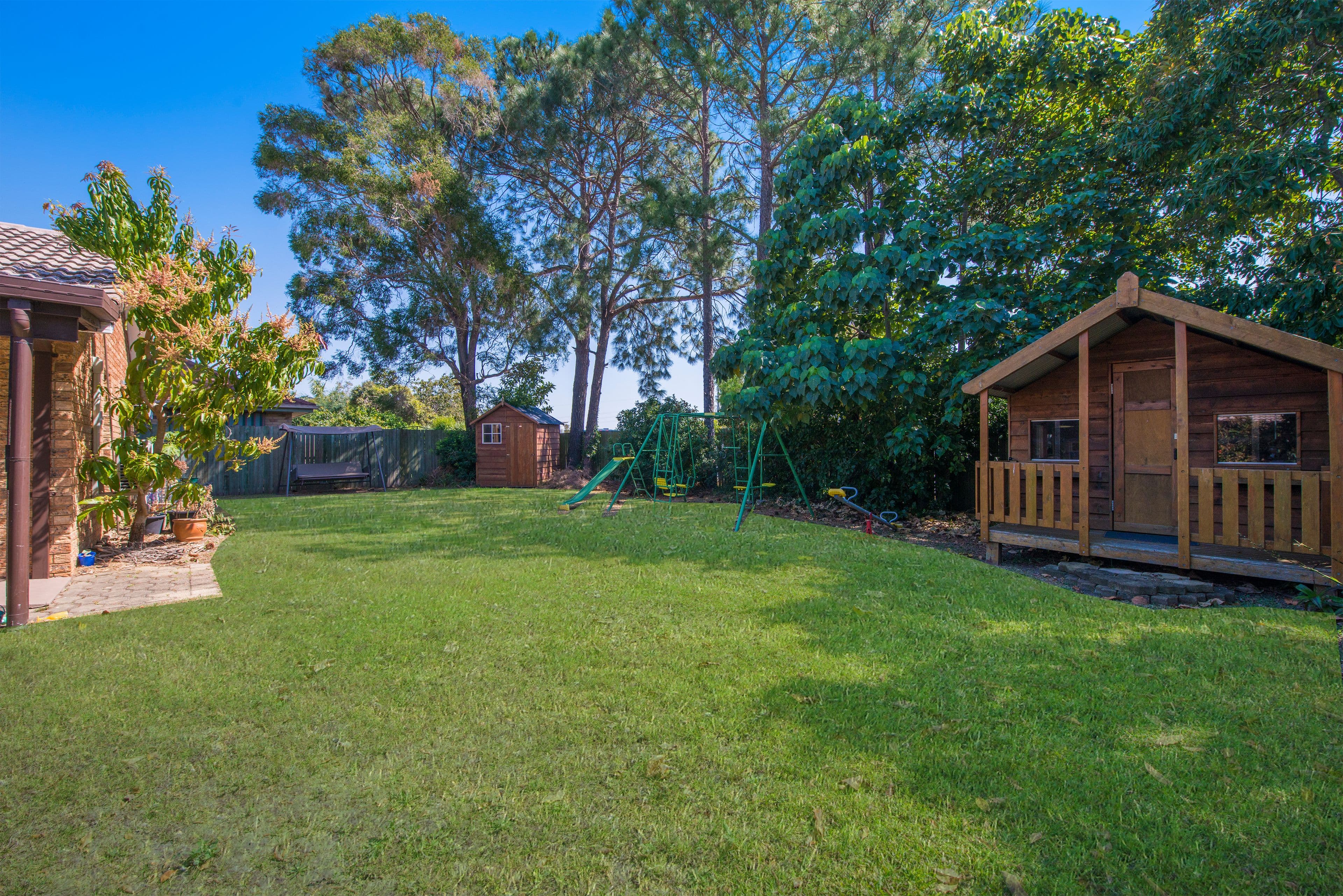 142 Barrier Reef Drive, Mermaid Waters QLD 4218, Mermaid Waters - Thumbnail 2