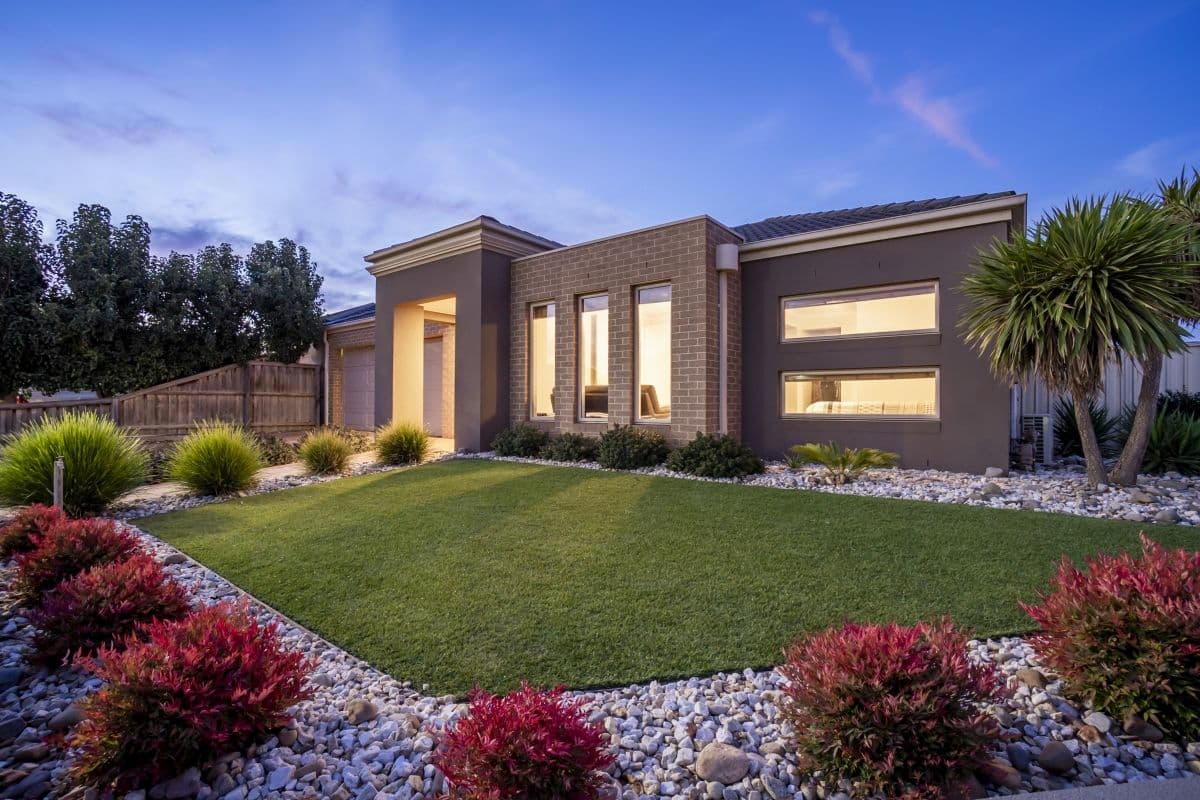 17 Filmont Drive, Werribee VIC 3030, Werribee - Thumbnail 2