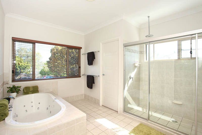 53 NICHOLSON Street, Greenslopes QLD 4120, Greenslopes - Thumbnail 5