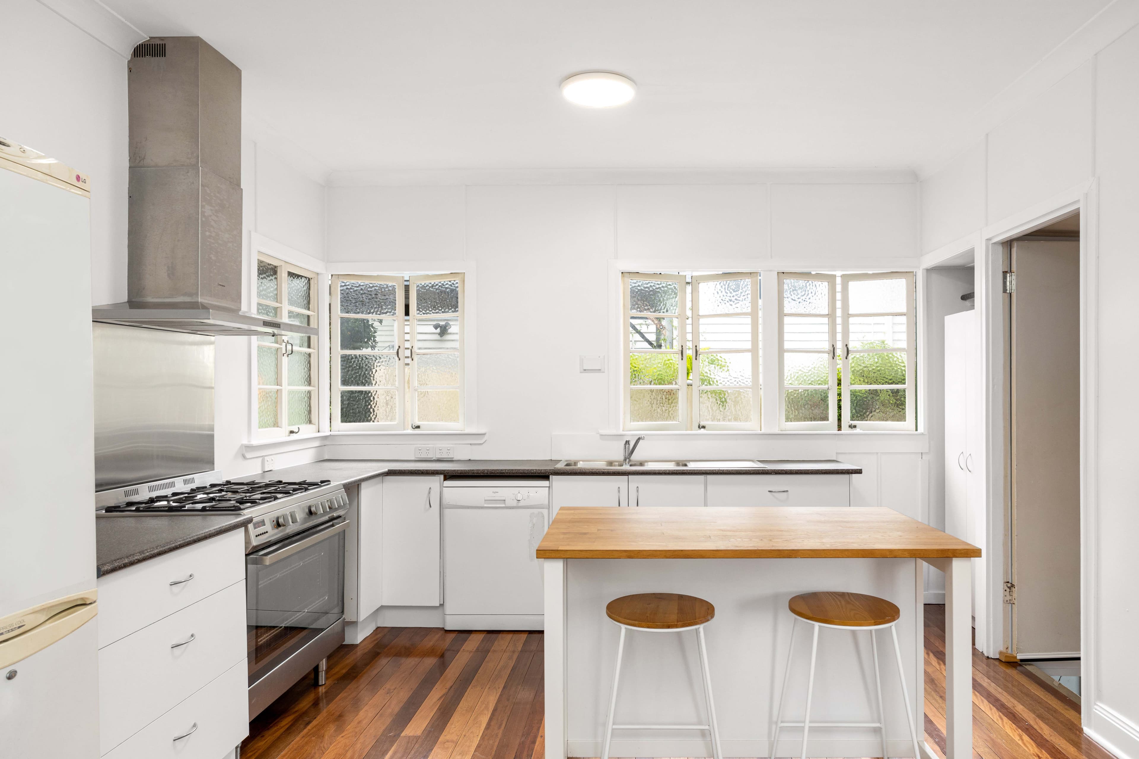 21 Webb Street, Stafford QLD 4053, Stafford - Thumbnail 7