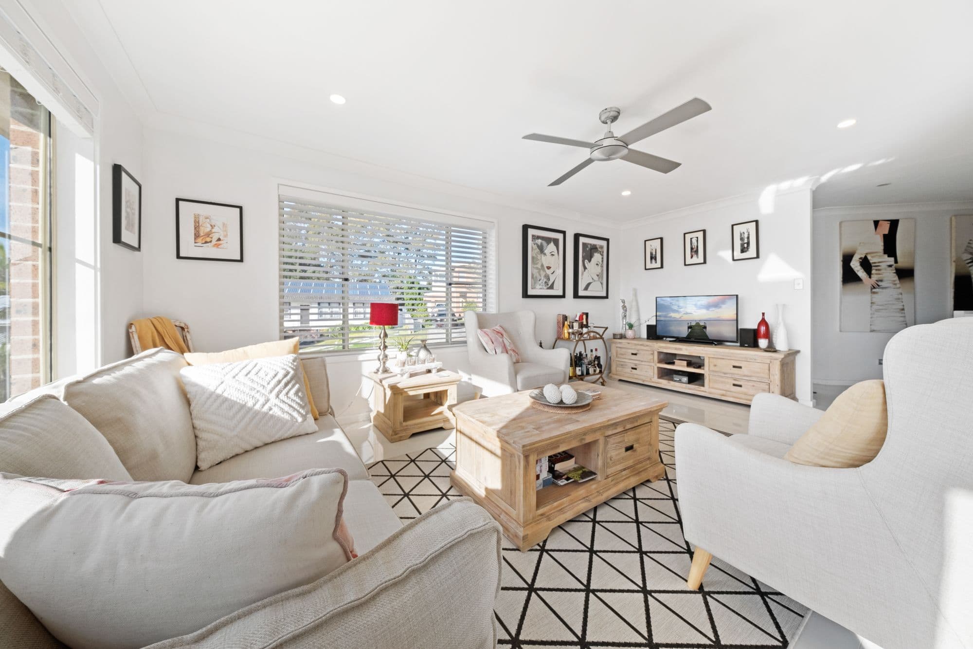 2 Donegal Road, Berkeley Vale NSW 2261, Berkeley Vale - Thumbnail 4